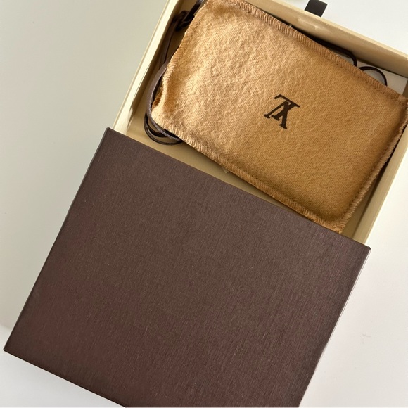 Louis Vuitton multi-colored monogram case with mirror - Picture 4 of 6